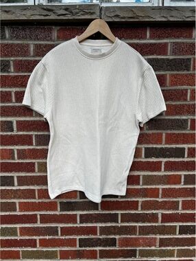 Massive Luxury Cream Knit Ribbed Short Sleeve Tee Shirt